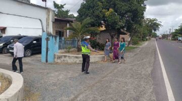 Satlantas Polres Batu Bara Lakukan Pengamanan Gereja di Minggu Raya – Kegiatan Aman Lancar
